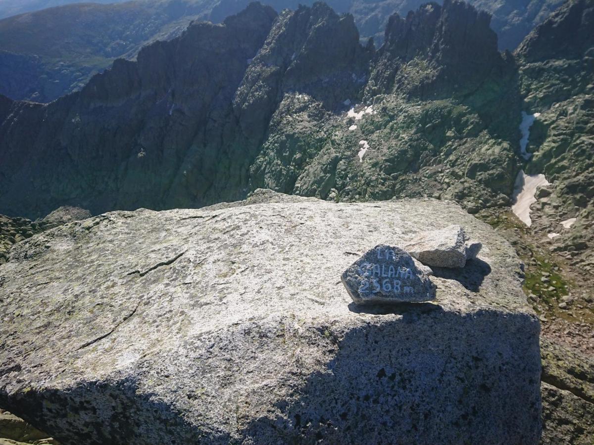 Cara Norte De Gredos Hoyos del Espino Extérieur photo